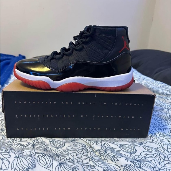 Jordan 11 Breds - Picture 3 of 7